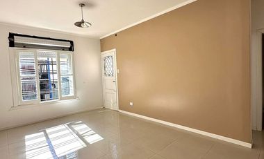 VENTA BERNAL OESTE CASA 3 AMBIENTES
