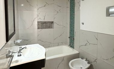 VENTA BERNAL OESTE CASA 3 AMBIENTES