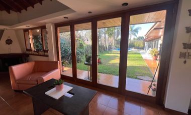 VENTA CASA DOBLE LOTE CON PISCINA WILDE