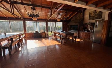VENTA CASA DOBLE LOTE CON PISCINA WILDE