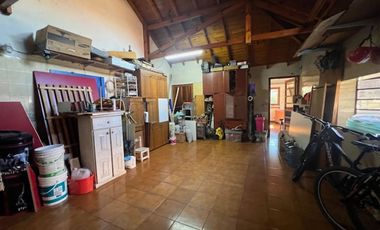 VENTA CASA DOBLE LOTE CON PISCINA WILDE