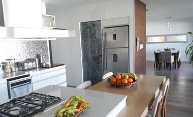 Hermosa Casa Amplia Con Piscina en Nuevo Quilmes