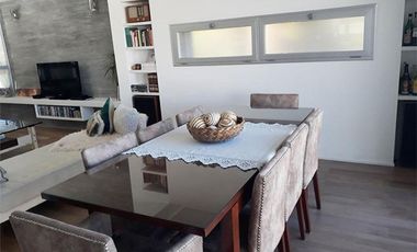 Hermosa Casa Amplia Con Piscina en Nuevo Quilmes