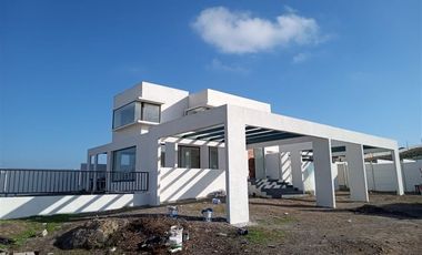 Casa en Arriendo en La Herradura