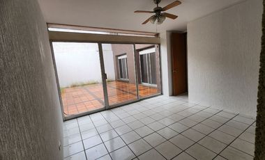 Casa en Venta en residencial Pulgas Pandas, zona Norte de Aguascalientes