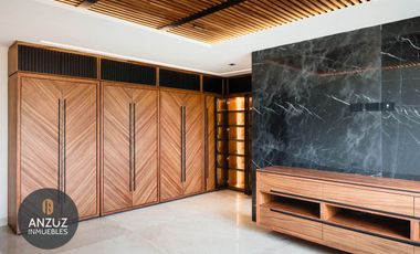 Venta casa 4 recámaras a 5 min de Sonata, fracc. cerrado y jardín