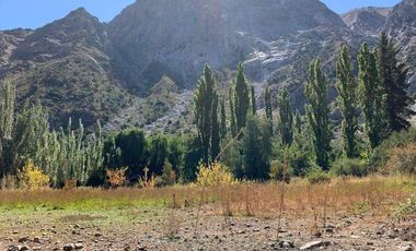Terreno en venta en el Cajón del Maipo.