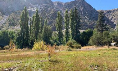 Terreno en venta en el Cajón del Maipo.