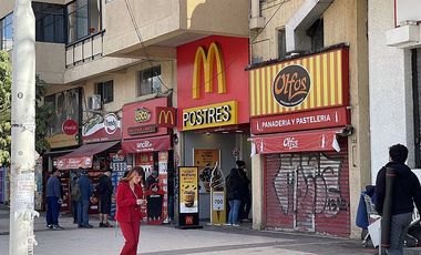 SE VENDE LOCAL COMERCIAL EN PLAZA VERGARA (CÓD. 410)