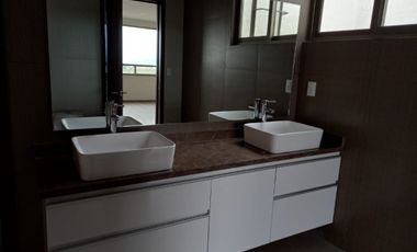 NUEVA RESIDENCIA EN VENTA 6A LOMAS VERDES