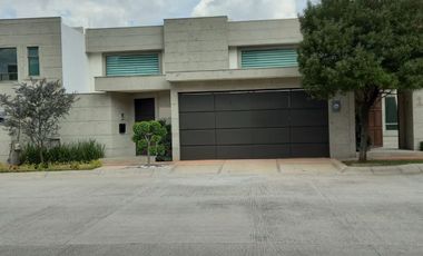 NUEVA RESIDENCIA EN VENTA 6A LOMAS VERDES