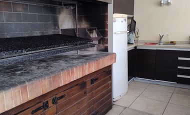 Casa 3 ambientes con cochera en Complejo Bernal Centro