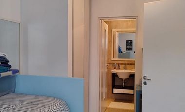 Casa 3 ambientes con cochera en Complejo Bernal Centro
