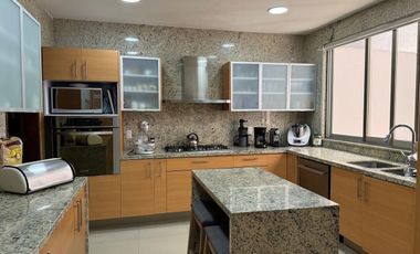 Casa en venta en Lomas de Tecamachalco