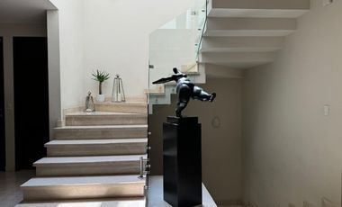 Casa en venta en Lomas de Tecamachalco
