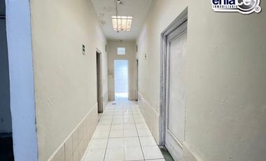 Renta de Bodega con oficinas