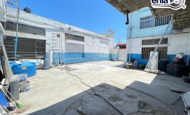 Renta de Bodega con oficinas