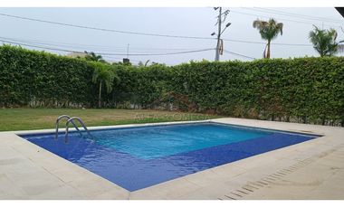 Venta Casa de Descanso con Piscina en Ricaurte – Cundinamarca