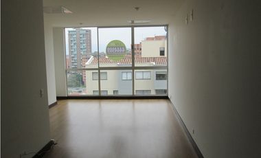 Oficina en venta en sector de Oviedo - El Poblado