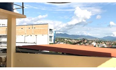 Local Comercial / Vivienda con 4 pisos en Venta - Tarapoto - Centro