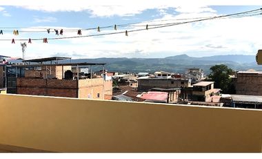 Local Comercial / Vivienda con 4 pisos en Venta - Tarapoto - Centro