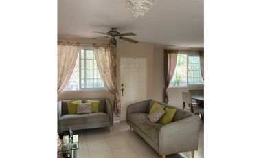 CASA DUPLEX EN VENTA EN BRISAS DEL GOLF PANAM