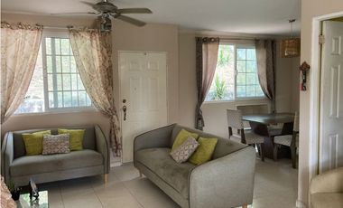 CASA DUPLEX EN VENTA EN BRISAS DEL GOLF PANAM