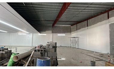 LOCAL / ALTO DE PRADERA / CHORRERA / 1000 M2 / IDEAL SUPER MARKET