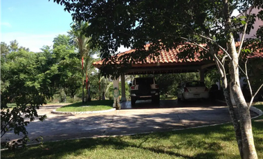 CHITRE / CASA DE CAMPO / 4300 M2 / CON CASA DE HUESPED