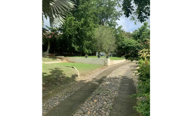 CHITRE / CASA DE CAMPO / 4300 M2 / CON CASA DE HUESPED