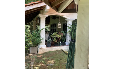 CHITRE / CASA DE CAMPO / 4300 M2 / CON CASA DE HUESPED