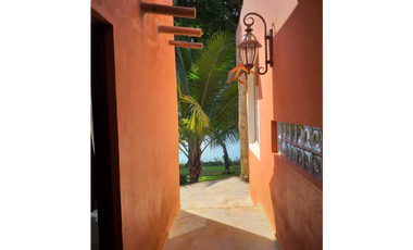 ARCHIPELAGO DE LAS PERLAS / ISLA SABOGA / FRENTE AL MAR / 2000 M2