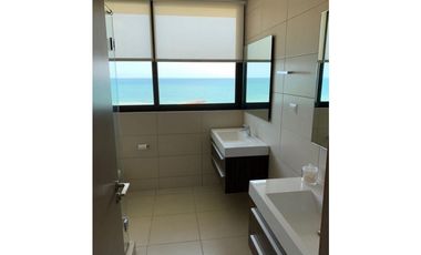 Vendo apartamento frente al mar
