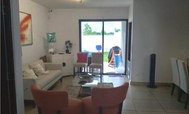 Vendo casa en Brisas del Golf