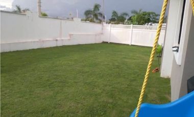 Vendo casa en Brisas del Golf