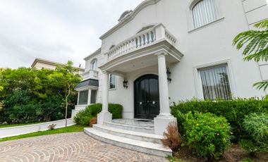 VENTA CASA AL CANAL BARRIO NUEVO QUILMES