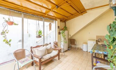 VENTA CASA 3 AMBIENTES SARANDI COCHERA