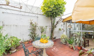 VENTA CASA 3 AMBIENTES SARANDI COCHERA