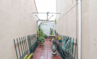 VENTA CASA 3 AMBIENTES SARANDI COCHERA