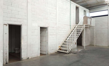 Amplia Bodega de 2700 m² en Renta en Tultitlán