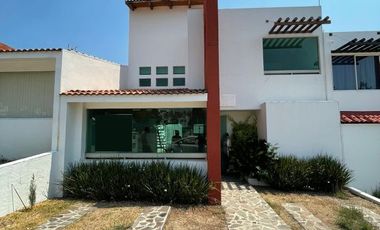 Casa en renta Morelia, Altozano.