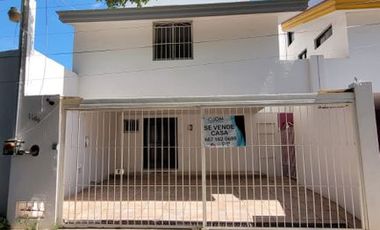 CASA EN VENTA EN SECTOR CHAPULTEPEC