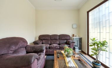 Estupenda Casa para Uso Comercial va (UF 52 / m2)  con Renta (4% Rentabilidad)