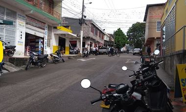 VENTA de LOCALES en GARZON