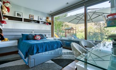 Espectacular casa mediterránea en Valle Escondido