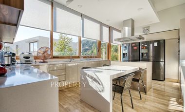 Espectacular casa mediterránea en Valle Escondido