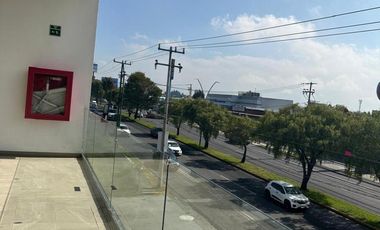 LOCAL EN RENTA PLAZA SAN PATRICIO METEPEC