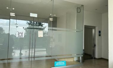 LOCAL EN RENTA PLAZA SAN PATRICIO METEPEC