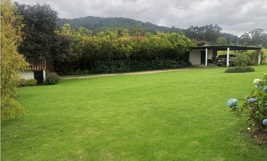 CASA CAMPESTRE SE VENDE. TABIO CUNDINAMARCA. AREA 3.000 m2