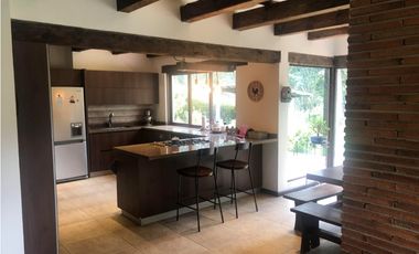 CASA CAMPESTRE SE VENDE. TABIO CUNDINAMARCA. AREA 3.000 m2